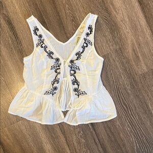 Dizzy Izzy Embroidered White Sleeveless Top